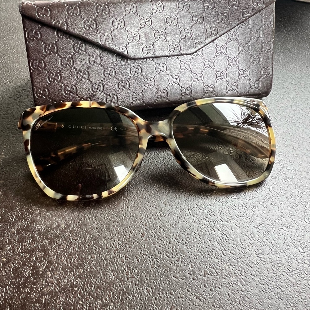 Gucci (used) Sunglasses - Tortoise Shell.